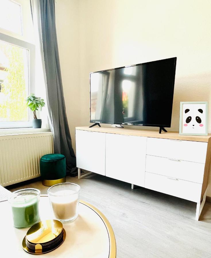 Apartment Zentrales Apartment: Modernisiert Mit Wlan, Smart-tv Und Balkon *